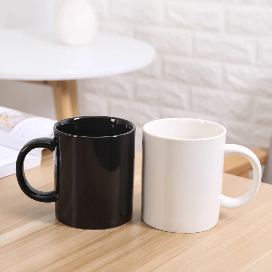 

Straight simple mug color glaze