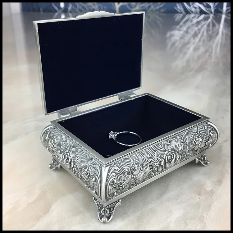 

European Style Princess Korean Marriage Proposal Small Ring Box High-End Wedding Personality Creative Ring Vintage Rose Jewelry