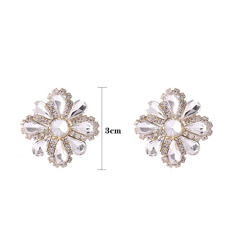 

Luxury Female White Crystal Stone Earrings Charm Gold Color Stud Earrings Cute Bride Flower Zirconia Wedding Earrings For Women