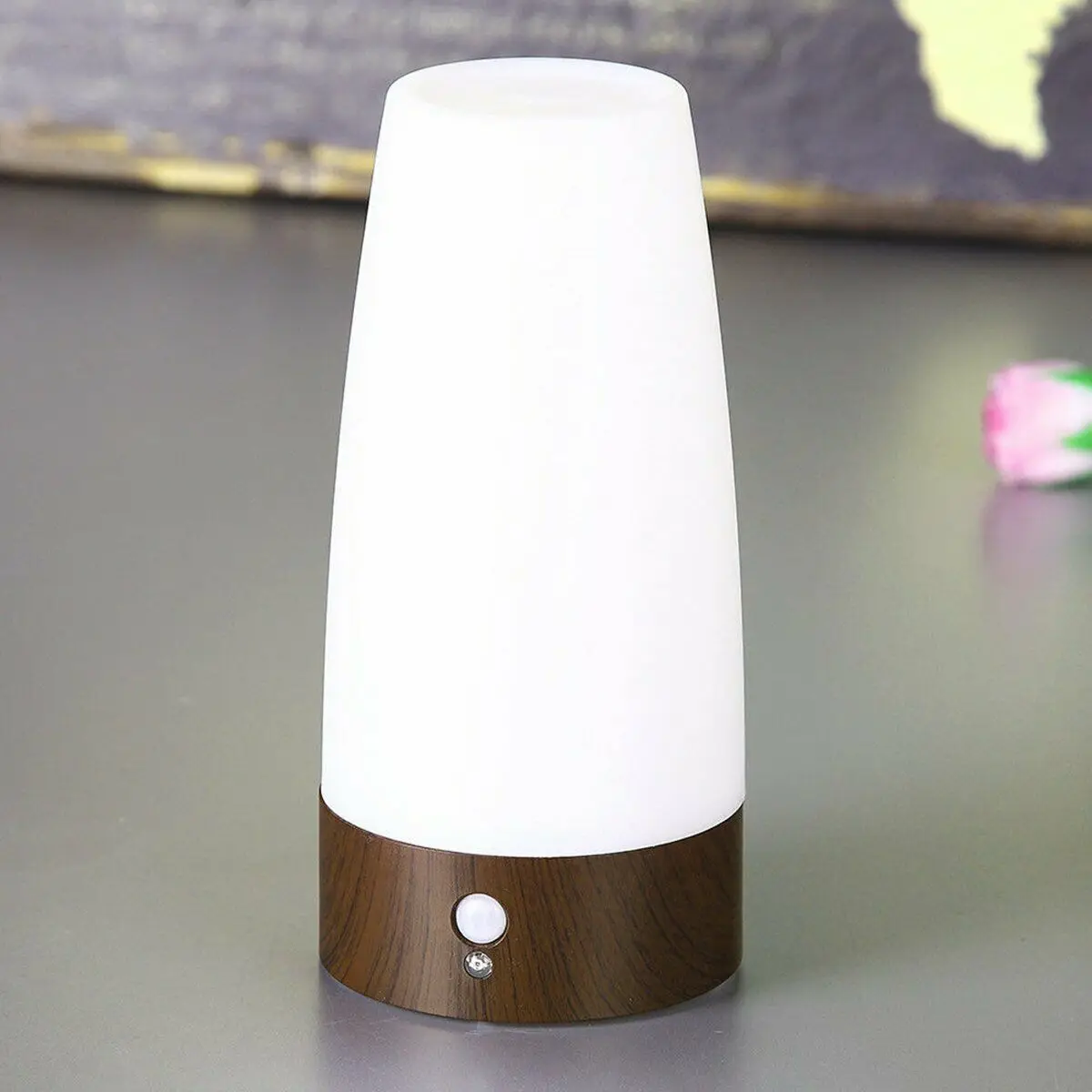 Беспроводной светильник с пассивным инфракрасным датчиком движения