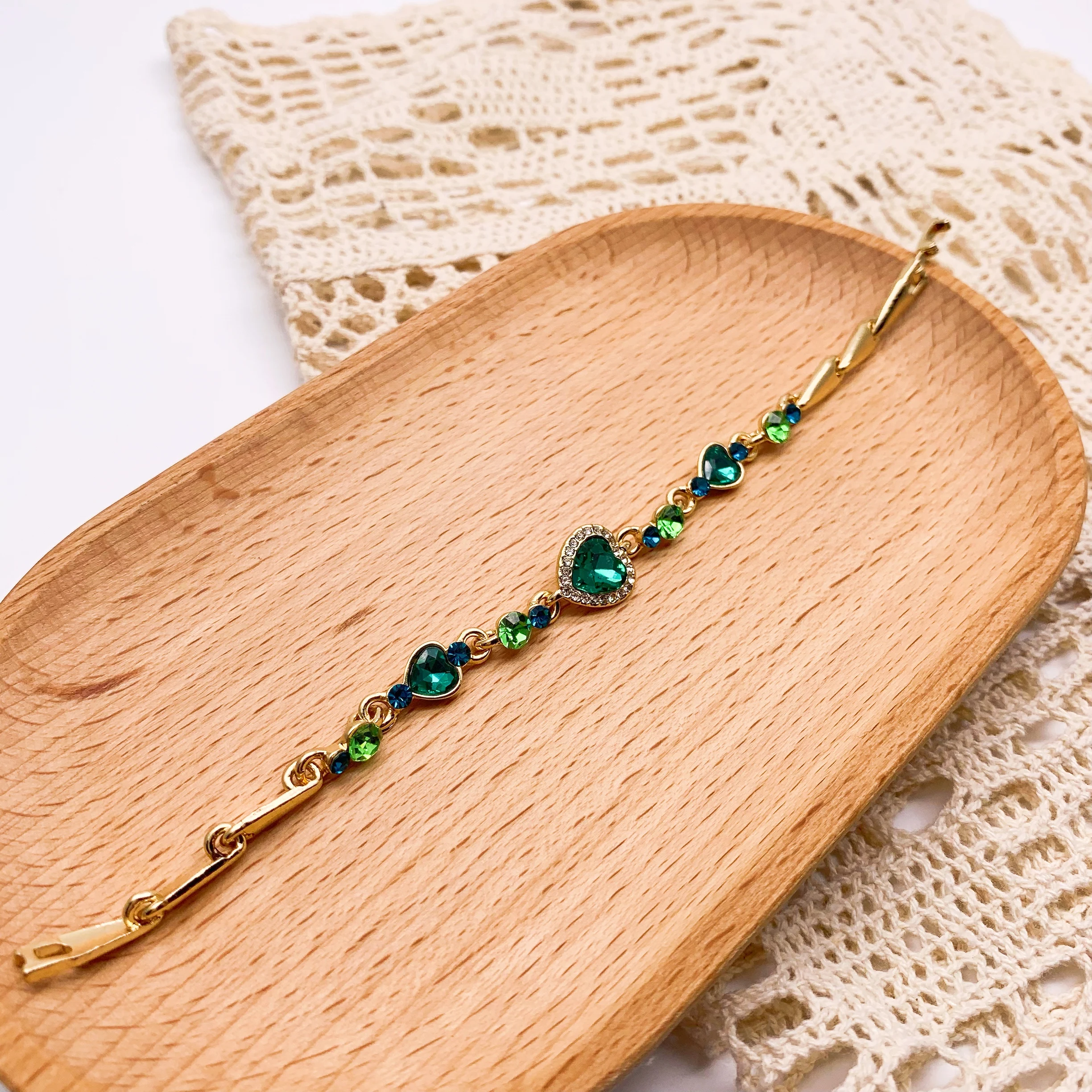 Женский классический браслет с цирконом трехцветный зеленым Цирконом в виде