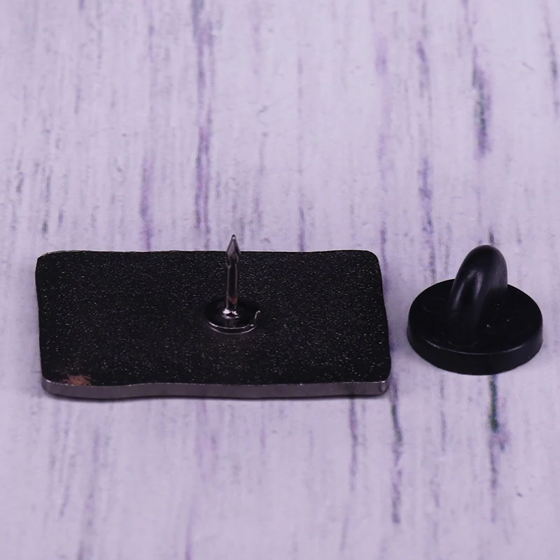 Эмалированная брошь в виде любимых песен розовая прямоугольная для коллекции