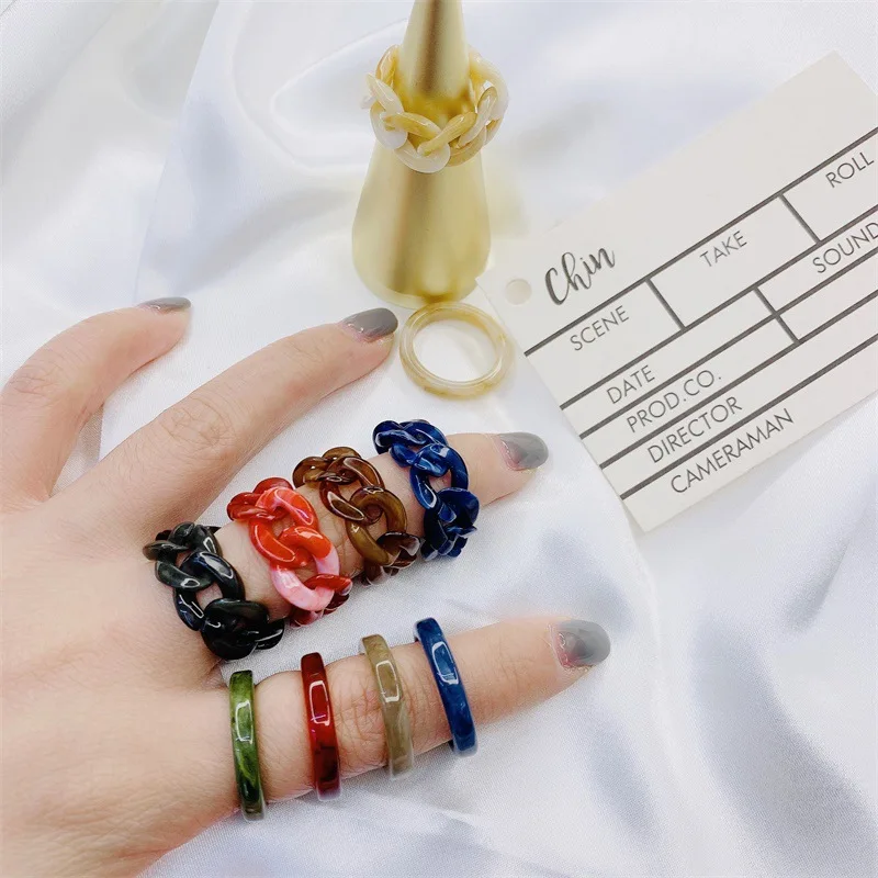 

2Pcs Maiden Finger-ring Korea Fashion Design Multi-color Acrylic Resin Ring Set ins Lady's Irregular Jewelry Travel Rings anillo