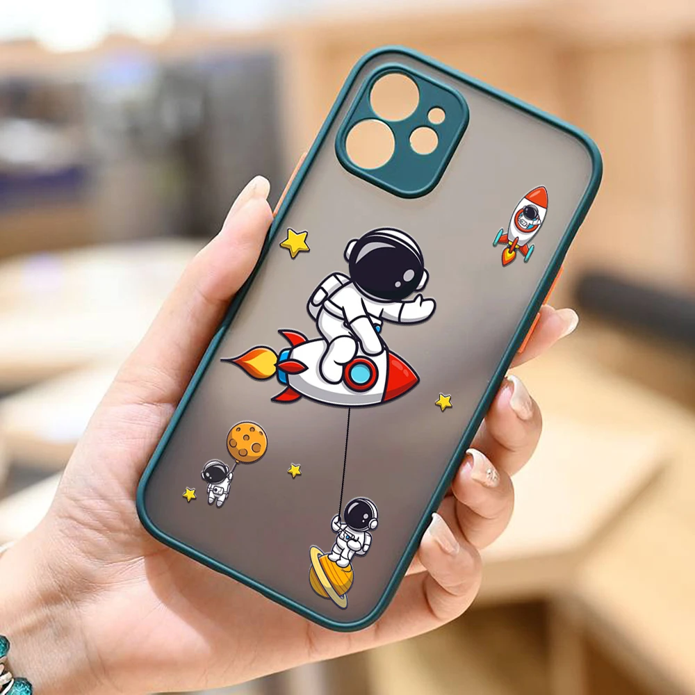 

Funny Cartoon Astronaut Space Phone Case For iPhone 13 11 12 Pro Max 7 8 Plus SE20 X XR XS MAX Planet Shockproof Hard Cover Caoa