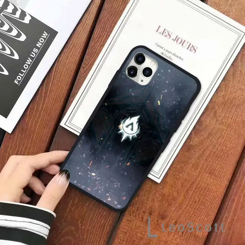 

Hot new game Apex Legends cool logo Phone Case for iPhone 11 12 pro XS MAX 8 7 6 6S Plus X 5S SE 2020 XR Soft silicone