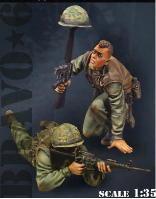 Неокрашенный набор 1/ 35 павший товарищ Tet старинная фигурка исторических фигурок