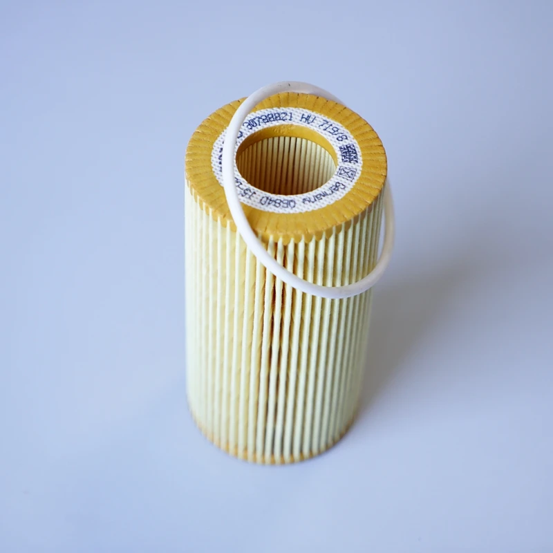 

oil filter suitable for FORD KUGA S-MAX FOCUS MONDEO VOLVO C30 C70 S40 S60 S80 V40 V50 V70 XC60 XC70 XC90 oem: 8692305 #FH99