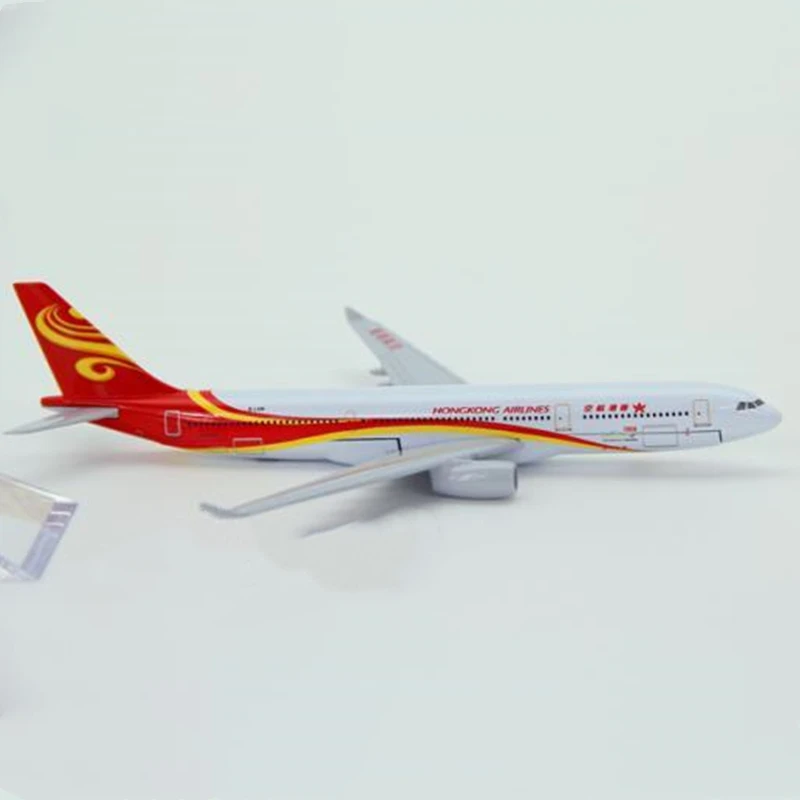Фото 1/400 масштаб 16 см Airbus A330 Hong Kong Airlines Самолет из сплава игрушечные модели самолетов 1/400 масштаб 16 см Airbus A330 Hong Kong Airlines Самолет из сплава игрушечные модели самолетов