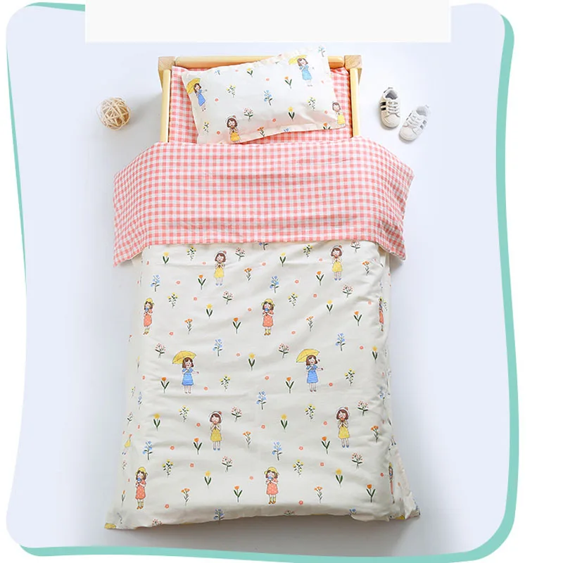 

Мультяшное хлопковое постельное белье для малышей, детского сада, студентов, простыня, пододеяльник, наволочка, комплект из 3 предметов, под...