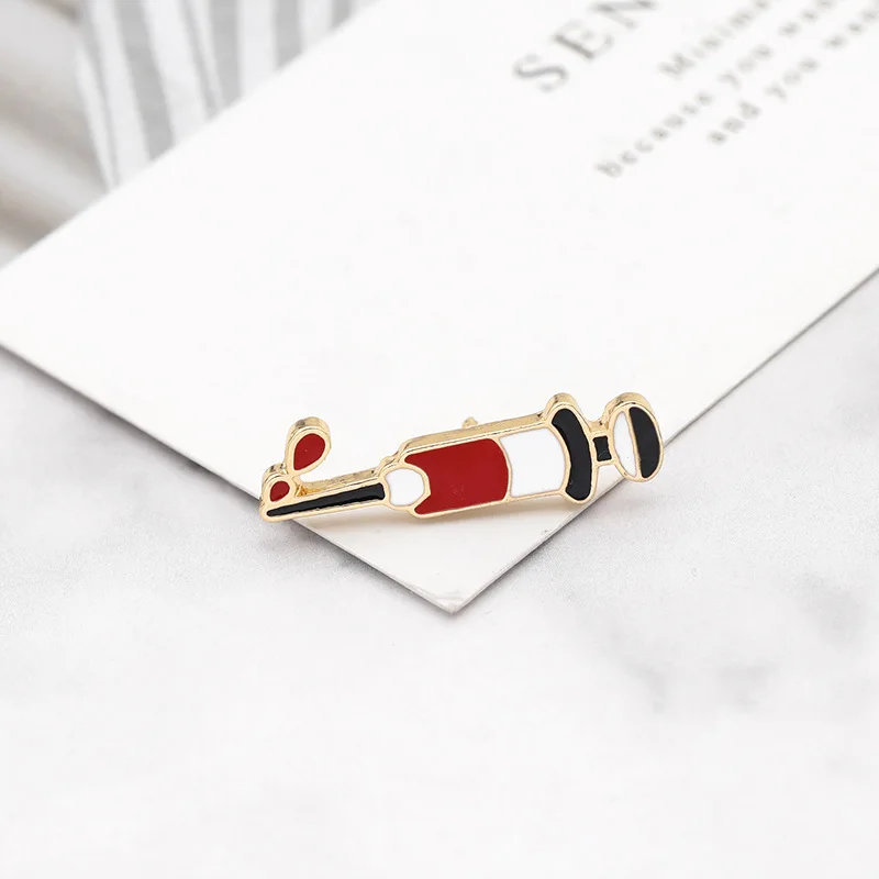 Шприц эмалированная брошь на лацкан медицинская шприц перчатка врач унисекс