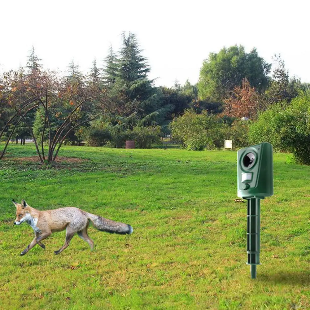 

Animal Repellent Outdoor Ultrasonic Dog Cat Fox Bird Insect Pest Wild Infrared Sensor Garden Battery Deterrent Control Operated