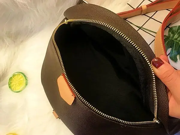 

New Bags for Women 2021 Pack Waist Bag Women Round Belt Bag Luxury Brand Chest Handbag Fashion Real Leather Monogram Waist Packs