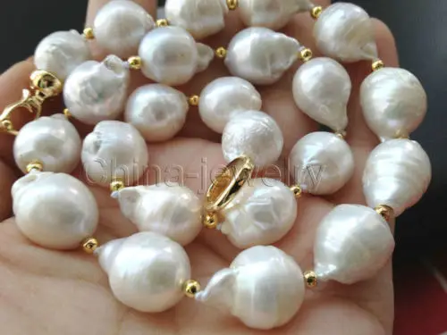 

18 inch classic 10-11mm natural baroque freshwate cultured white pearl necklace