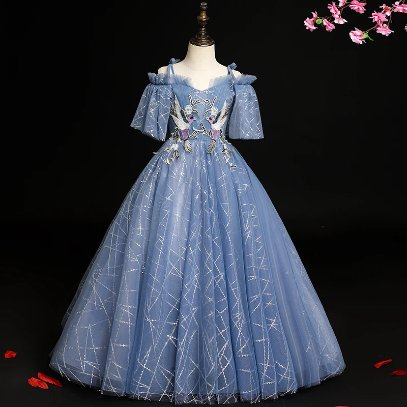 Детское длинное платье принцессы роскошное пушистое с вышивкой для