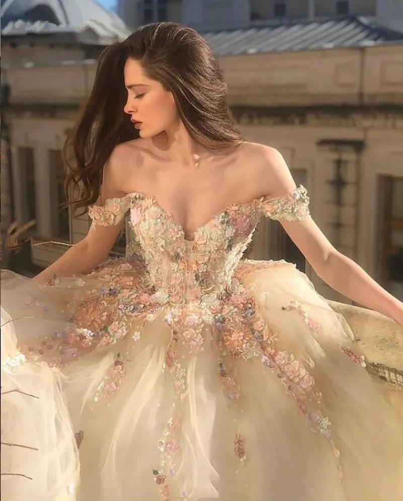 

Puffy Tulle Princess Prom Dress Beautiful Flower Appliques Ball Gown Custom Made Formal Evening Robe Plus Size Party Dresses
