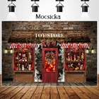 Фон Mocsicka для студийной фотосъемки с изображением рождественских игрушек, гирлянд, медведей, рождественских украшений, красной кирпичной стены