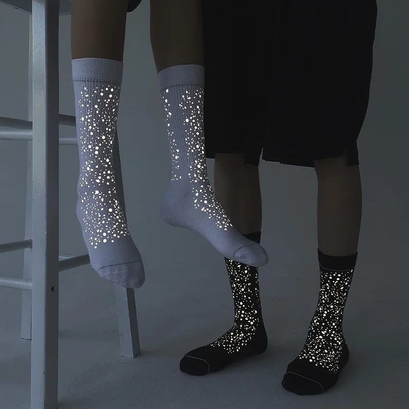 

Fashion Reflective Cotton Stockings Crew Women Girl Night Luminous Hip Hop Cool Street-wear Dot Printing Glitter Long Stockings