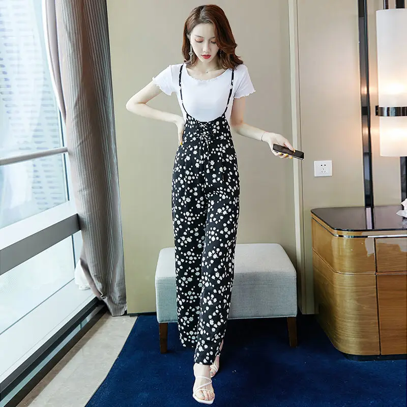 

2021 New Women Two Pieces set Fashion Summer Short Sleeve T-shirt + Chiffon Floral Print Spaghetti Strap Pants Suits Outfits Q90