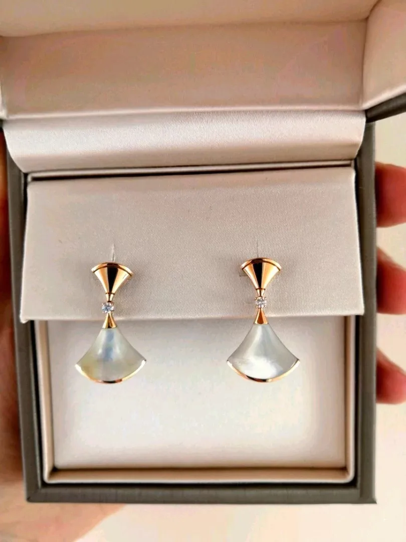 

925 sterling silver classic lady fan earrings temperament joker latest models