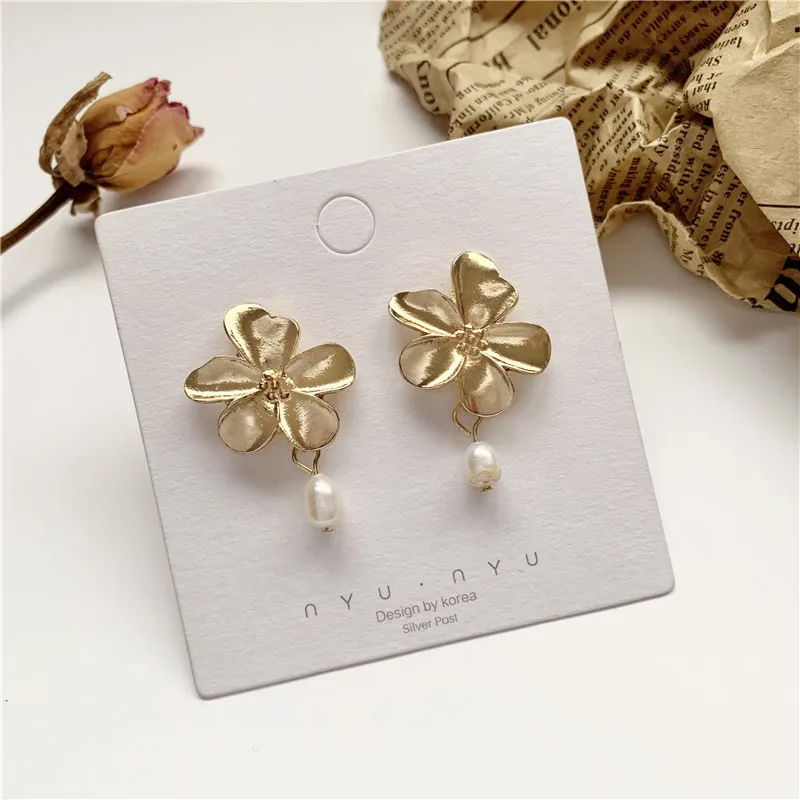 Металлический цветок длинные серьги с жемчугом модные туфли в стиле ретро