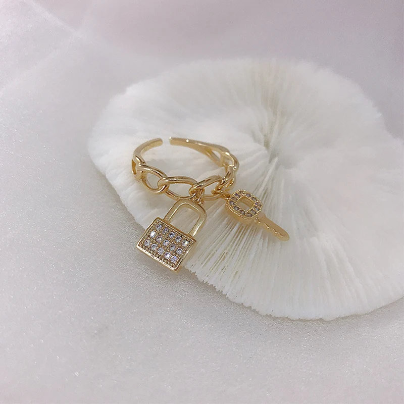

Zircon Key Lock Finger Rings For Women Gold Silver Color Couple Rings Fashion Elegant Jewelry Accessories Gift 2021 Bague