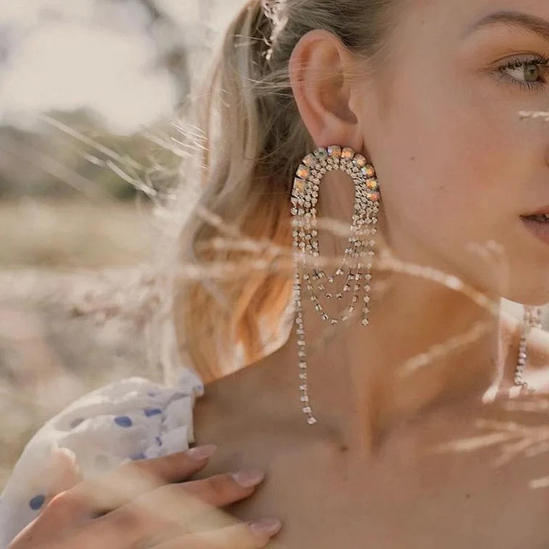 

2021 New Claw Chain Series Exaggerated Full Diamond Long Rhinestone Earrings Party Wedding Dress Wild Earrings