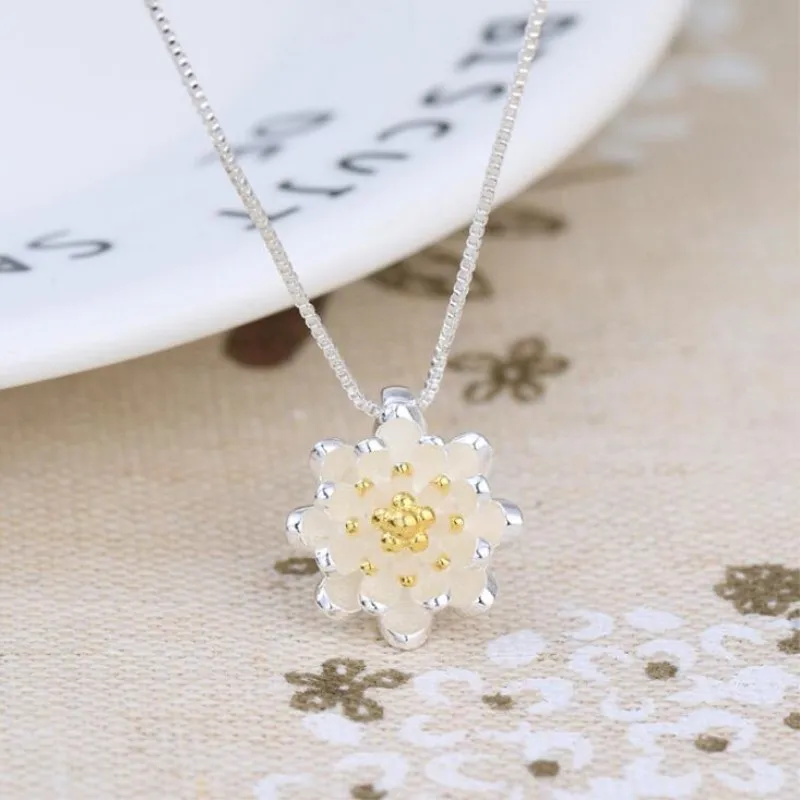 

Silver Color Fashion Jewelry Lotus Flower Pendant Necklace for Women Ladies Elegant Accessories Mujer Colar Gifts SN282