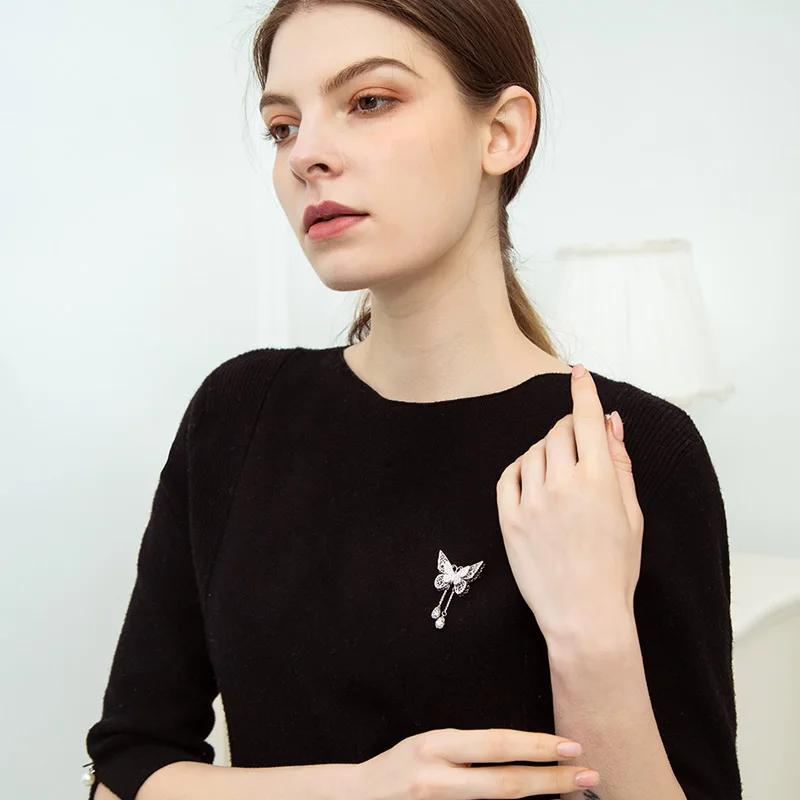 Blucome кубический циркон Двойная Бабочка Женские Броши Роскошный кисточкой кулон животное Медь Брошь Свадебная вечеринка декоративные шпильки