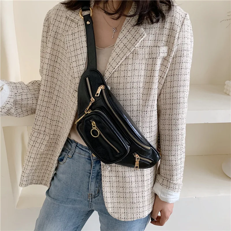 Темно зеленая модная женская сумка на грудь с цепочкой ремне через плечо уличный