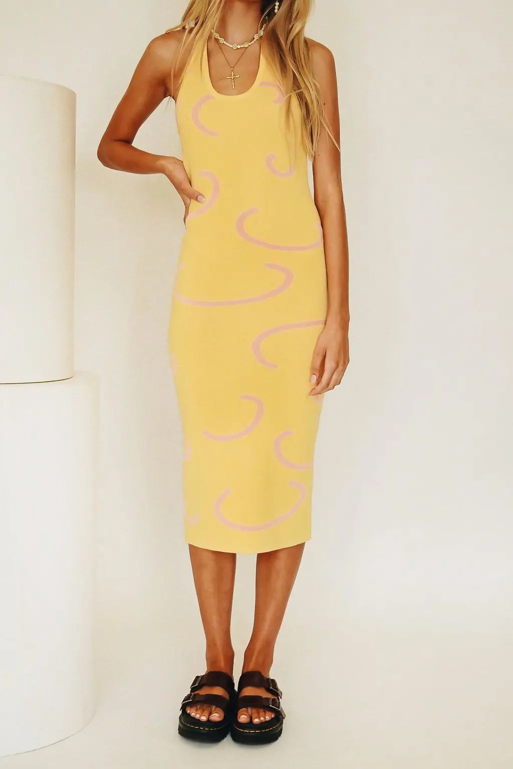 

Bodycon Dress 2021 Knitted Bodycon Dress Women Halter Neck Summer Yellow Sleeveless Midi Backless Party Sexy Dresses Beach