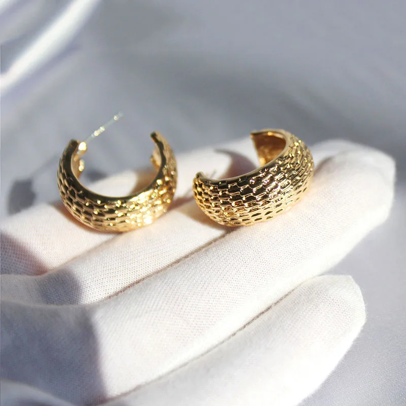 Минималистичные резьбовые текстурированные Серьги C-образной формы толстые