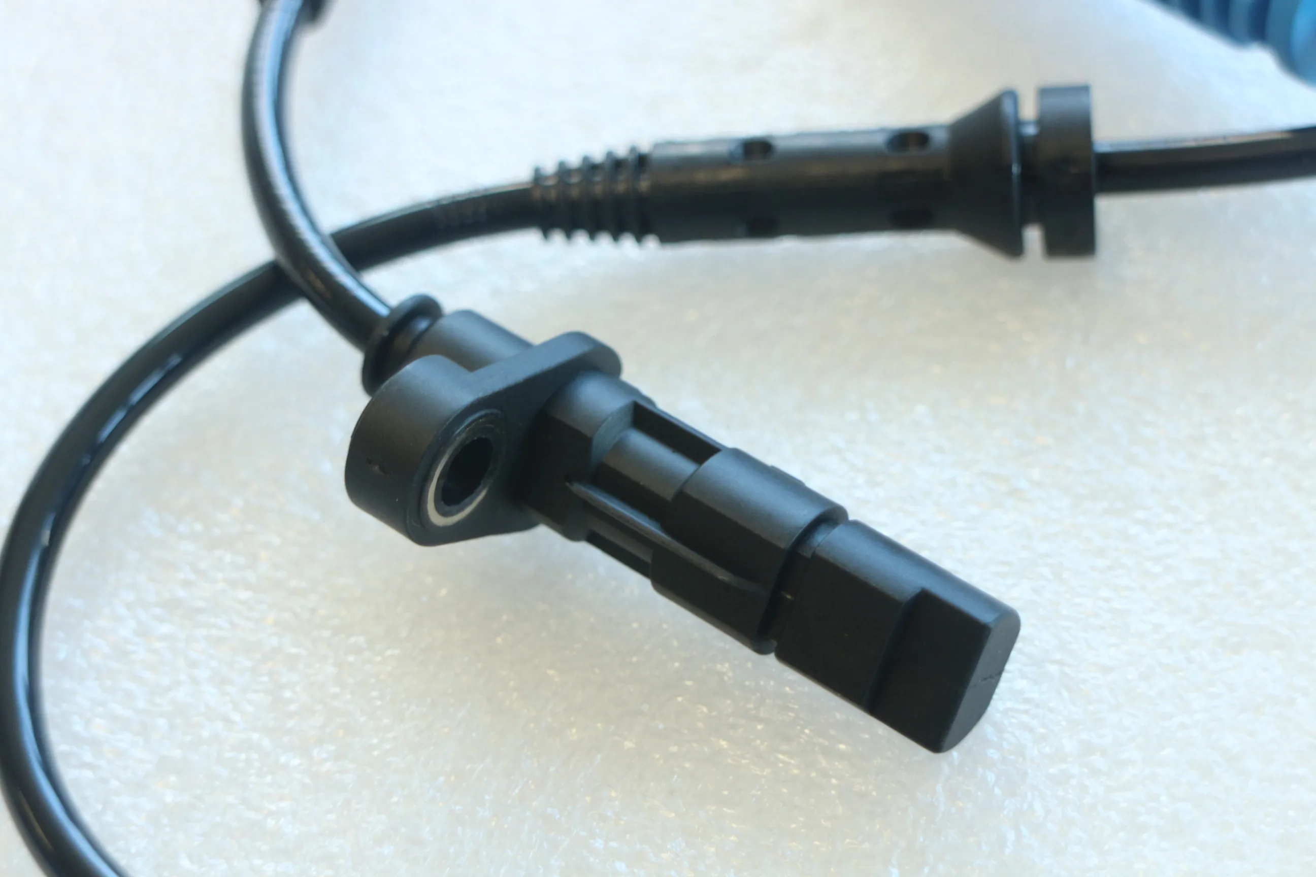 1x задний датчик ABS подходит для 1999-2003 BMW E39 520i 2L 523i 525i 528i 535i 540i