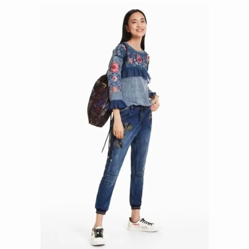 

2021 new Spain .laugiseD handbags graffiti style drawstring lightweight drawstring cloth bag shoulder bag shoulder bag