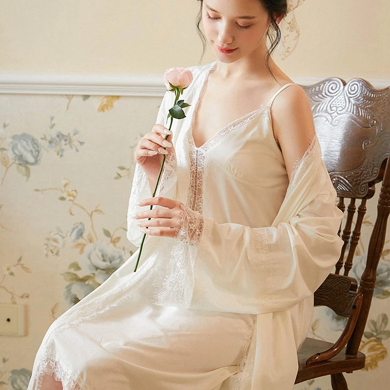 

Women's Sleep & Lounge