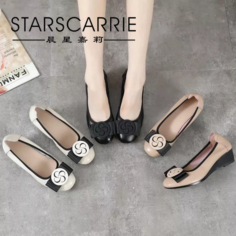 

2021 spring women's shoes mom shoes slope heel bow shallow mouth middle aged women's soft sole leather single shoes