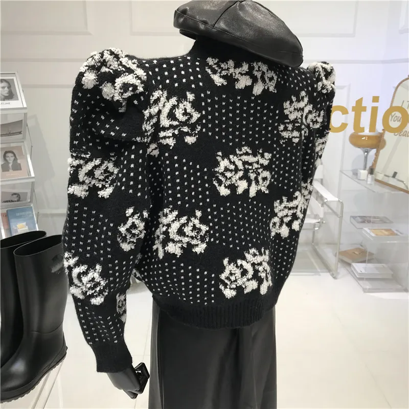 

Retro Flower Loose Bubble Sleeves Knit Cardigan Women's Early Autumn 2020 New Foreign Style Long Sleeve Short Sweater Coat