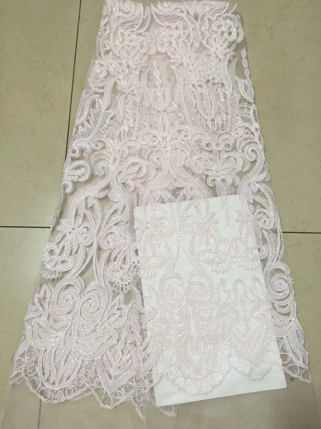 

2018 Nigerian High Quality Wedding Lace African Lace Fabric Dubai Bridal Tulle Net French Cord Lace Fabric 5yards CD2606