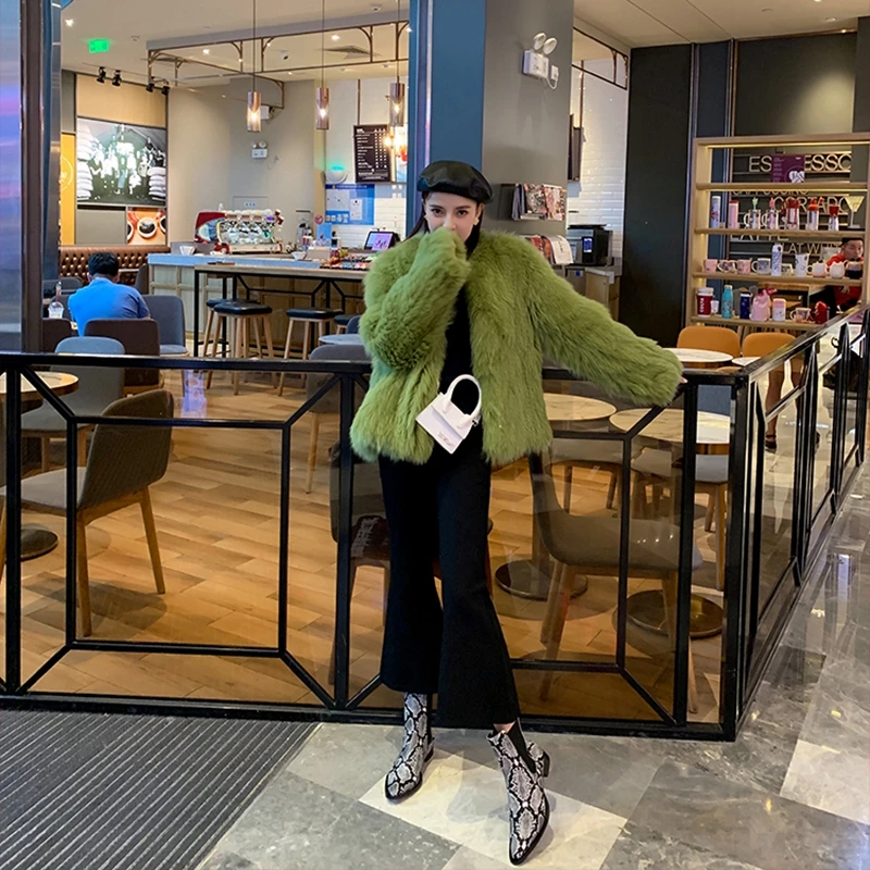 Женское пальто с натуральным мехом лисы зеленое теплое из 100% лисьего меха зима 2019