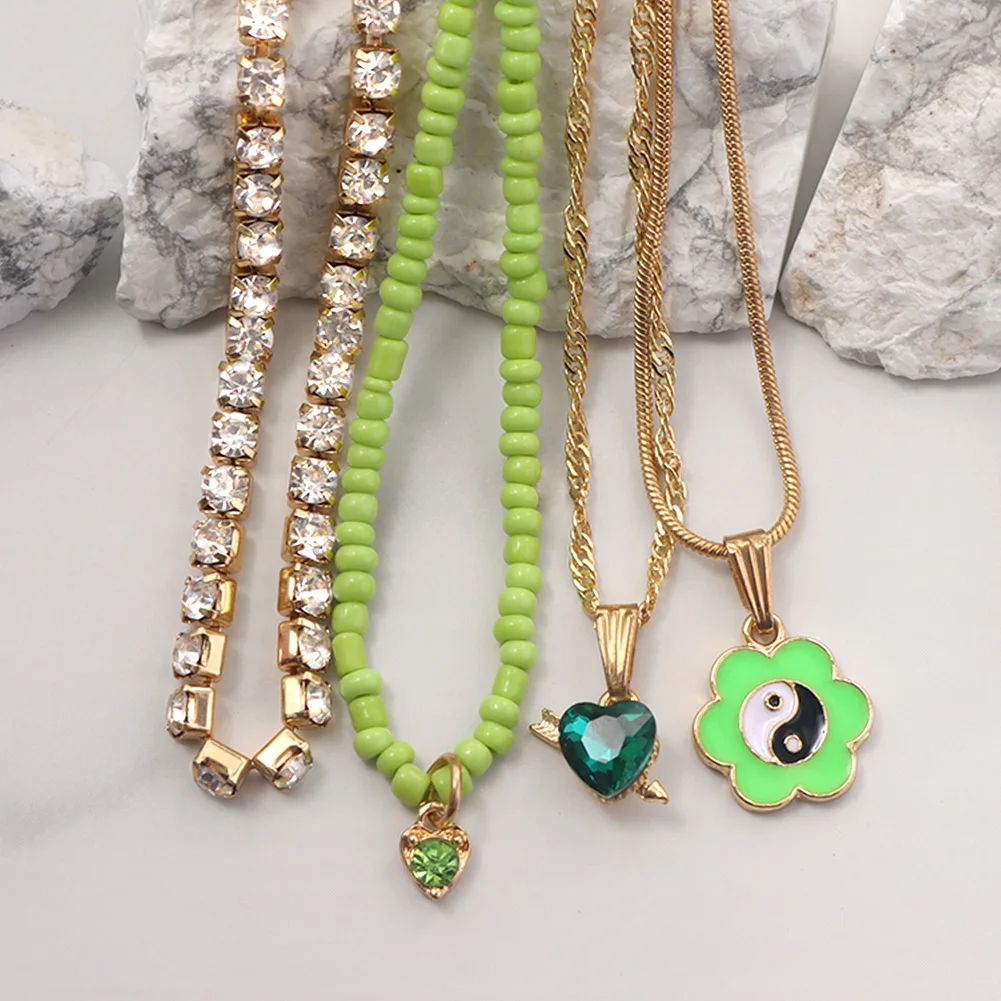 

Flatfoosie Multi-layer Green Beaded Heart Crystal Choker Necklace for Women Trendy Yin Yang Flowers Pendant Necklace New Jewelry