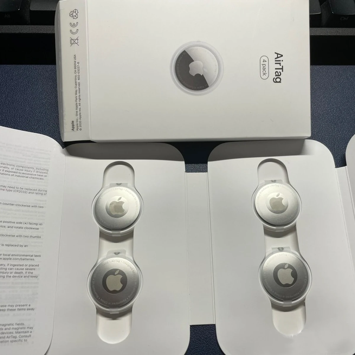 4 упаковки Apple AirTag Track Genuine --- (Поиск ключей Smart Tag Tracker GPS Label Locator для детей домашних