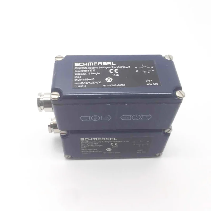 

New in box original brand new schmersal limit switch Z4VH335-11Z-M20