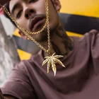 Новинка 2022 ожерелье кленовый лист хип-хоп уличное ожерелье с подвеской в виде листа конопли для женщин ожерелье для мужчин цепи