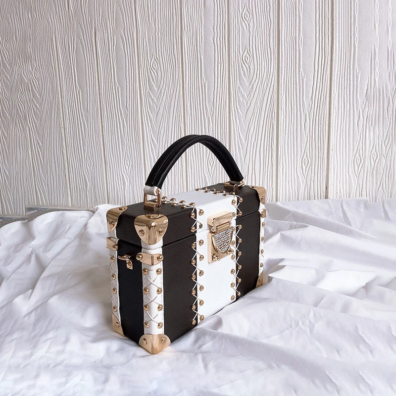Женская сумка из искусственной кожи с заклепками модный корейский замок