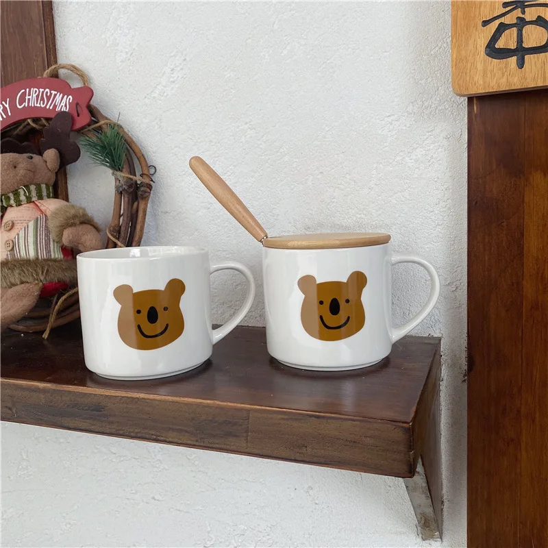 

Ceramic Mug with Simple Bear Smiley Face Printed Breakfast Mug with Cute Cartoon with Lid Spoon for Drinking Water Coffee Etc