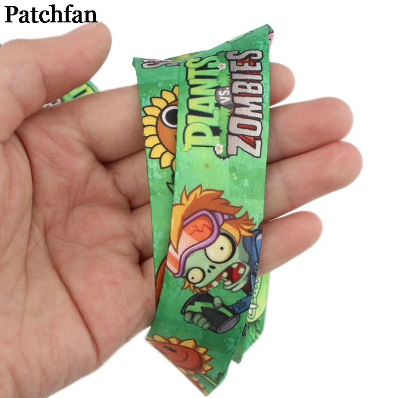 Patchfan растения призрак игра зеленый ID Pass карты Знак мультфильм шейные платки