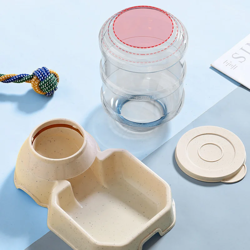 Миска-Кормушка для домашних животных вместительная пластиковая емкость