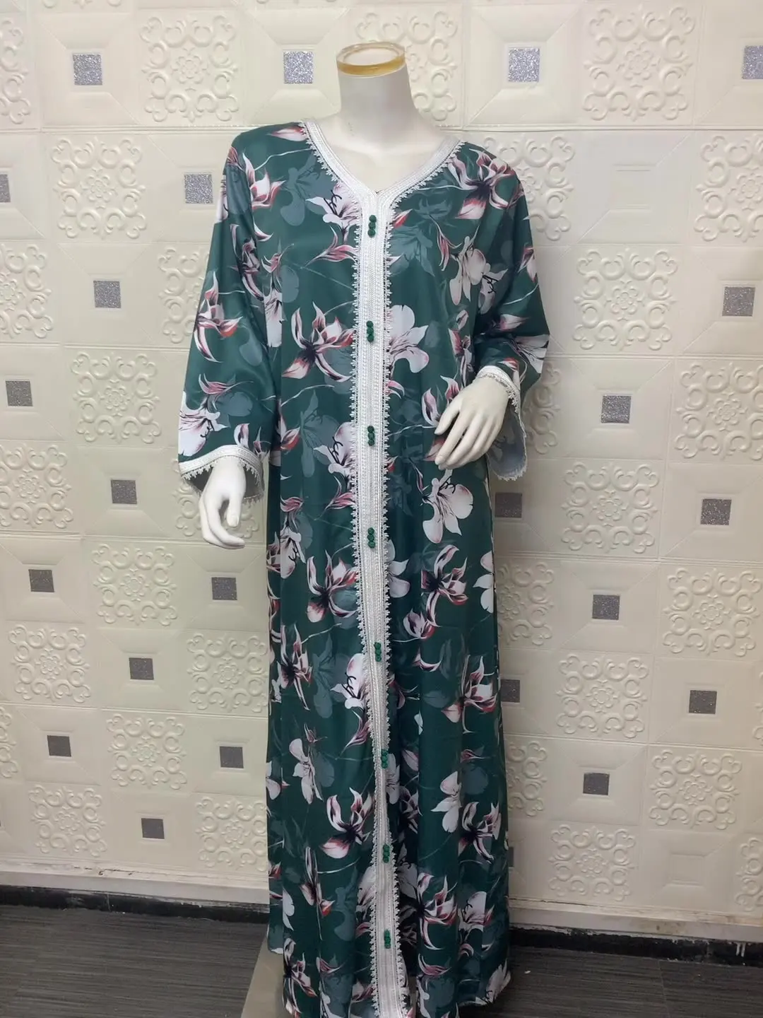 

Middle Eastern Women's Printed Long Lace Dress Abaya Dubai Islamic Lady Clothes Full Sleeve Turkish Noble Kaftan Muslim Jalabiya