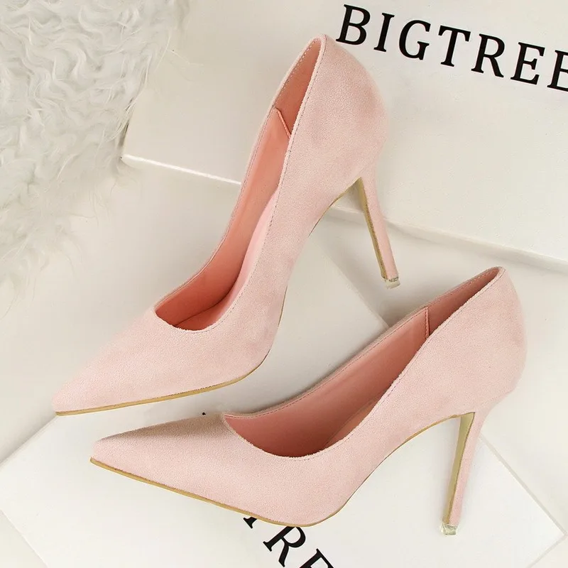 

Women's Shoes