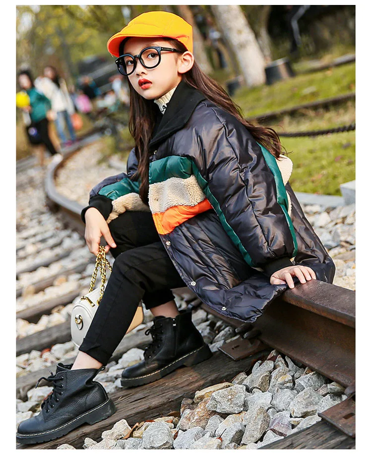 Зимняя куртка на утином пуху в европейском стиле; От 4 до 13 лет для девочек; уличная верхняя одежда из флиса; детское длинное пальто с цветными блоками для девочек