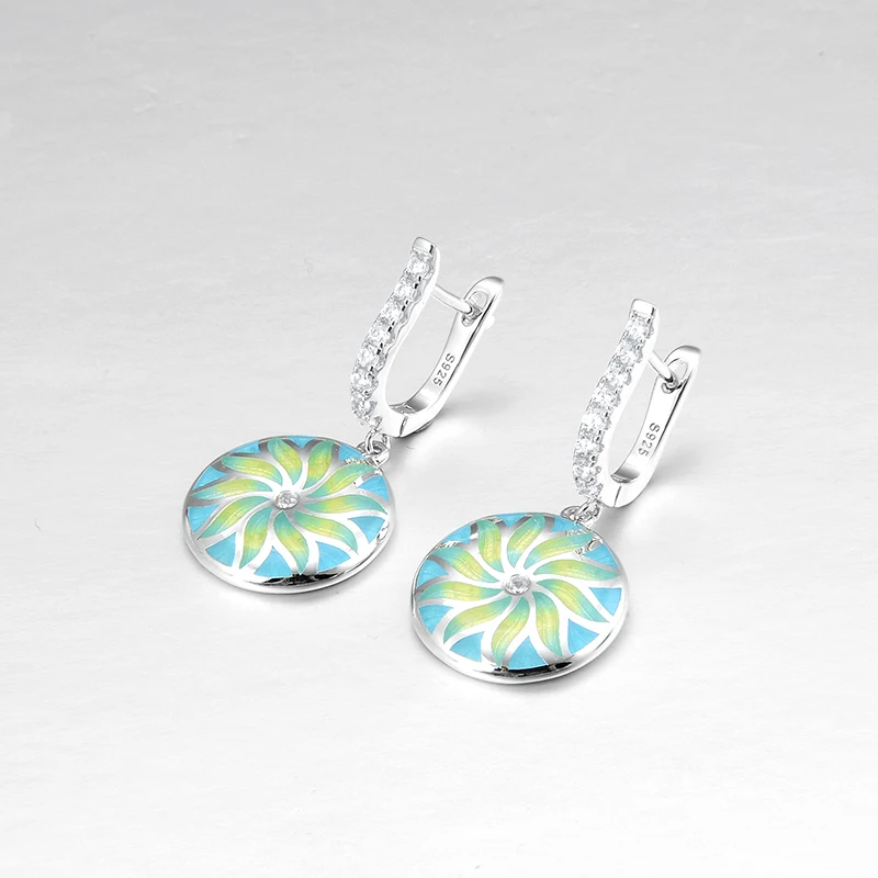 Белый и в форме сердца прозрачный CZ висящие Сережки для женщин Роскошные